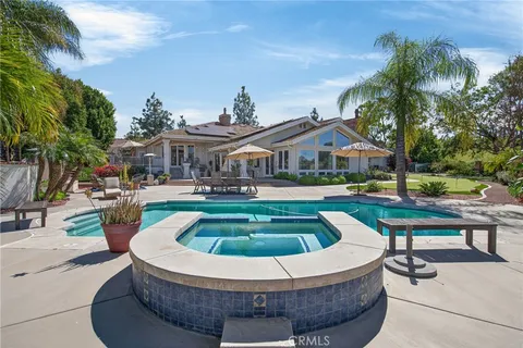 $2,499,900 | 6872 Chartwell Drive, Riverside, CA 92506