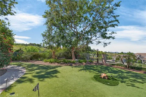 $2,499,900 | 6872 Chartwell Drive, Riverside, CA 92506