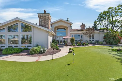 $2,499,900 | 6872 Chartwell Drive, Riverside, CA 92506