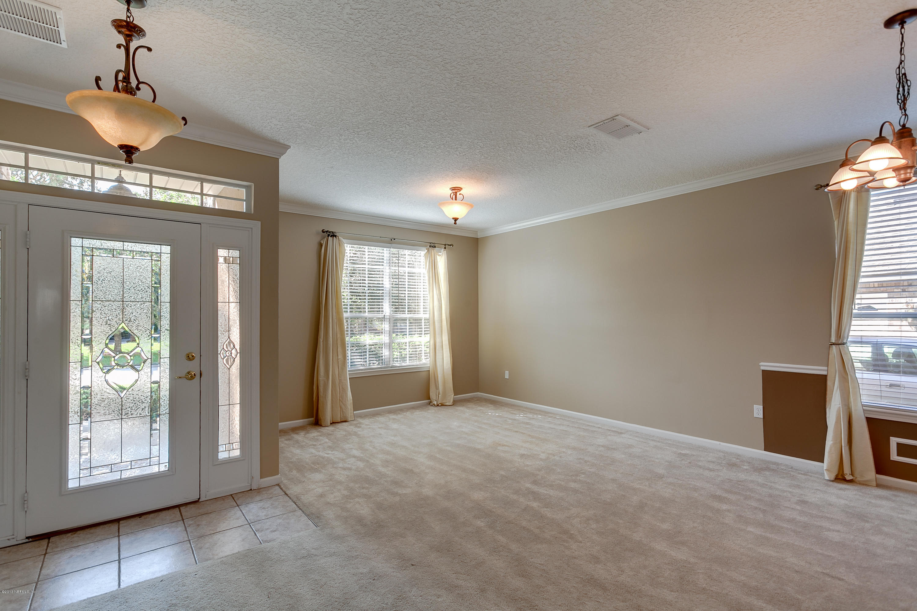 1492 Poplar Ridge Road Fleming Island, FL 32003 - Photo 14 of 51 11 Living Room