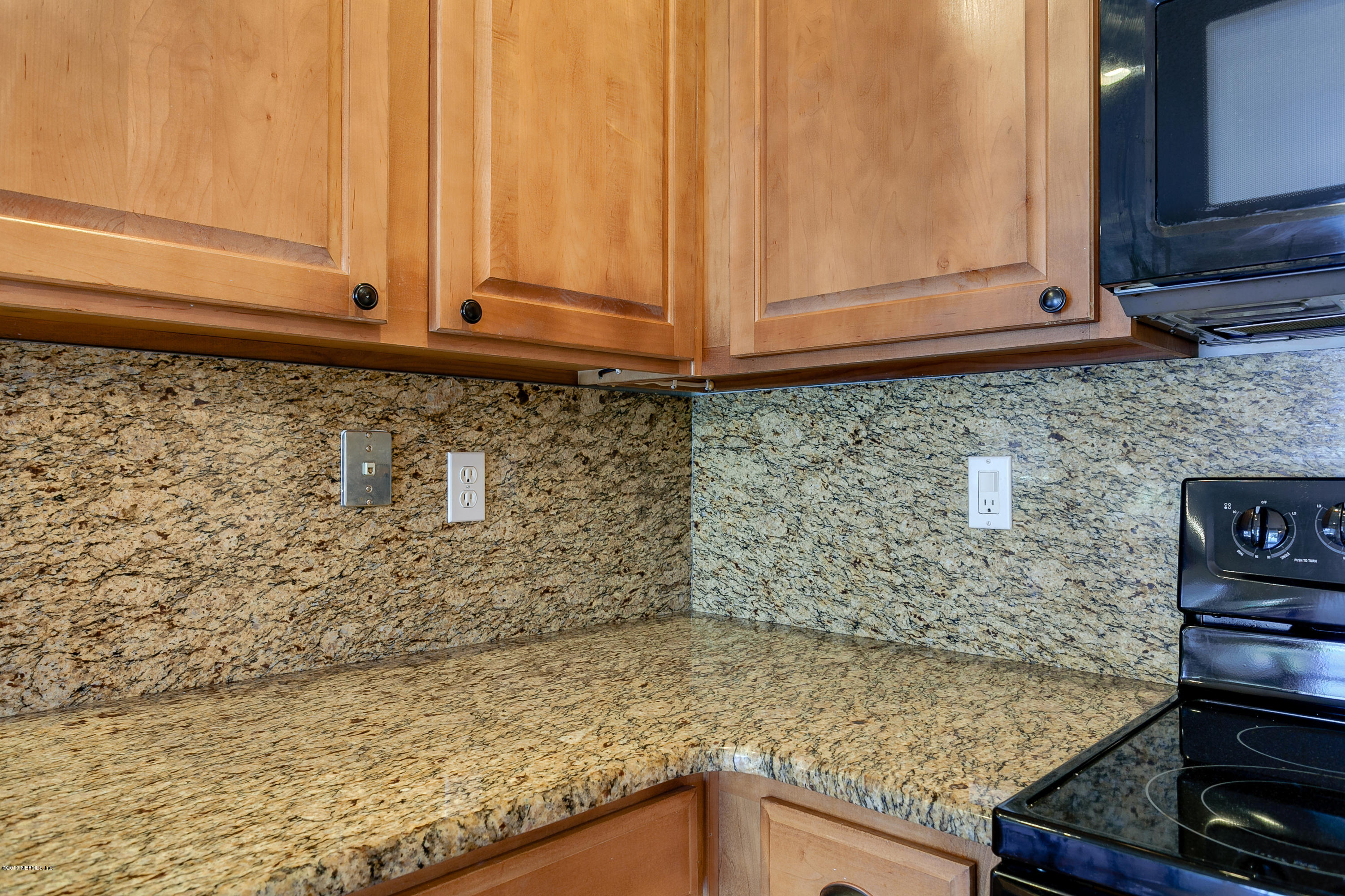 1492 Poplar Ridge Road Fleming Island, FL 32003 - Photo 10 of 51 09 Kitchen Back Splash