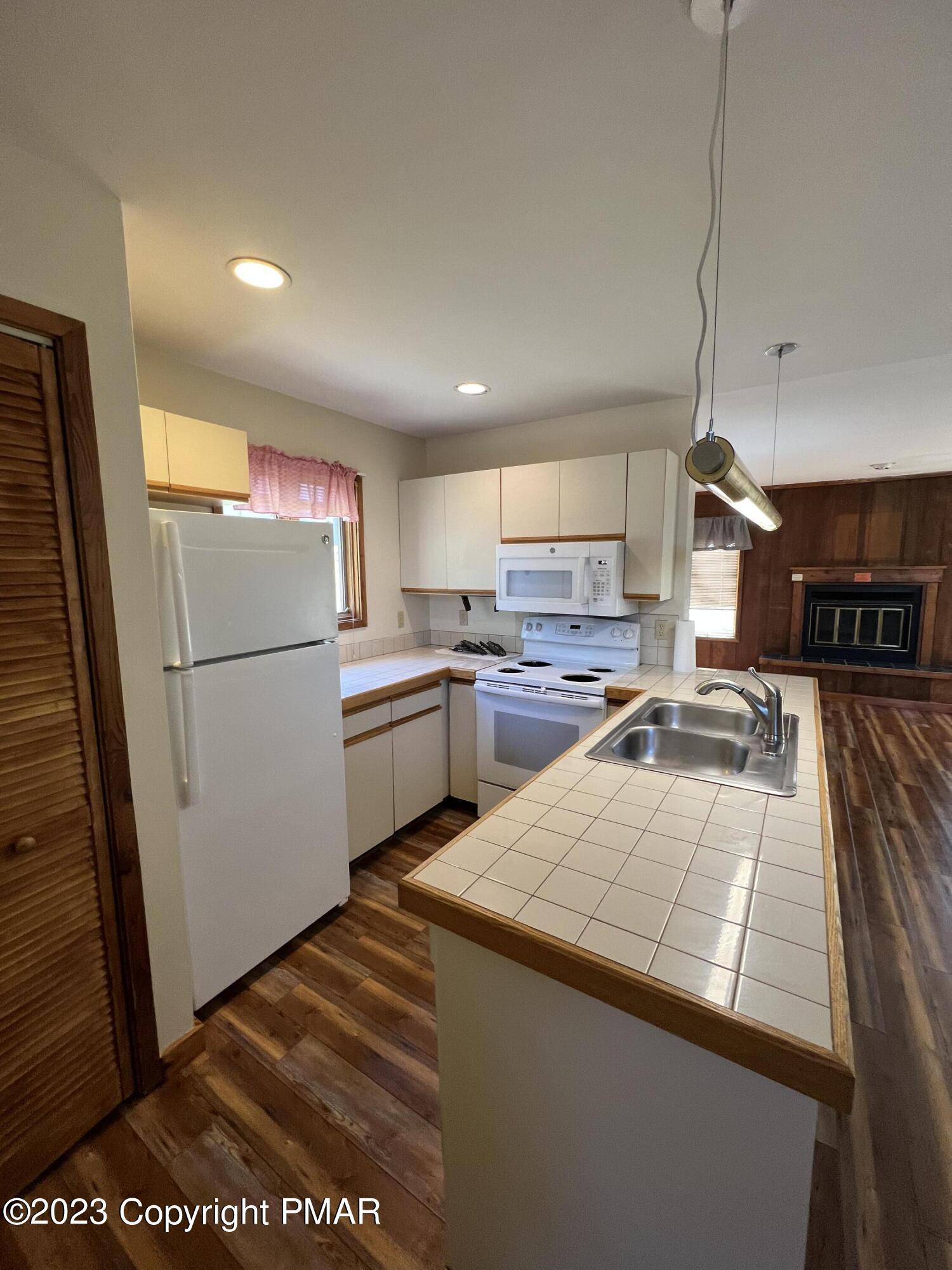 135 Northslope II Road East Stroudsburg, PA 18302 - Photo 3 of 13 EB78603D-D096-4D3D-BB7B-C1CA7AAE7B99