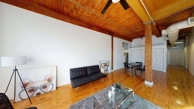 $214,900 | 158 Chestnut Street, Unit 2G, Springfield, MA 01103