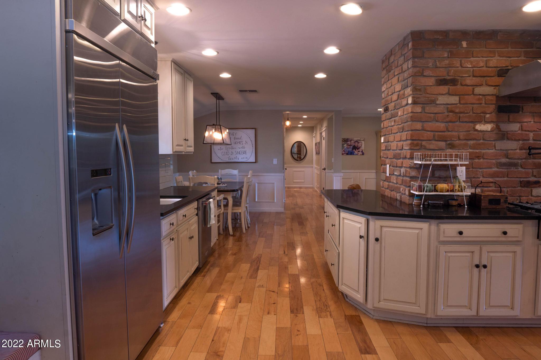 437 East Lamar Road Phoenix, AZ 85012 - Photo 6 of 51 _DSC2891