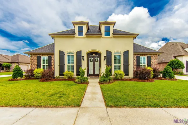 $539,000 | 411 Sugar Highland Boulevard, Houma, LA 70360