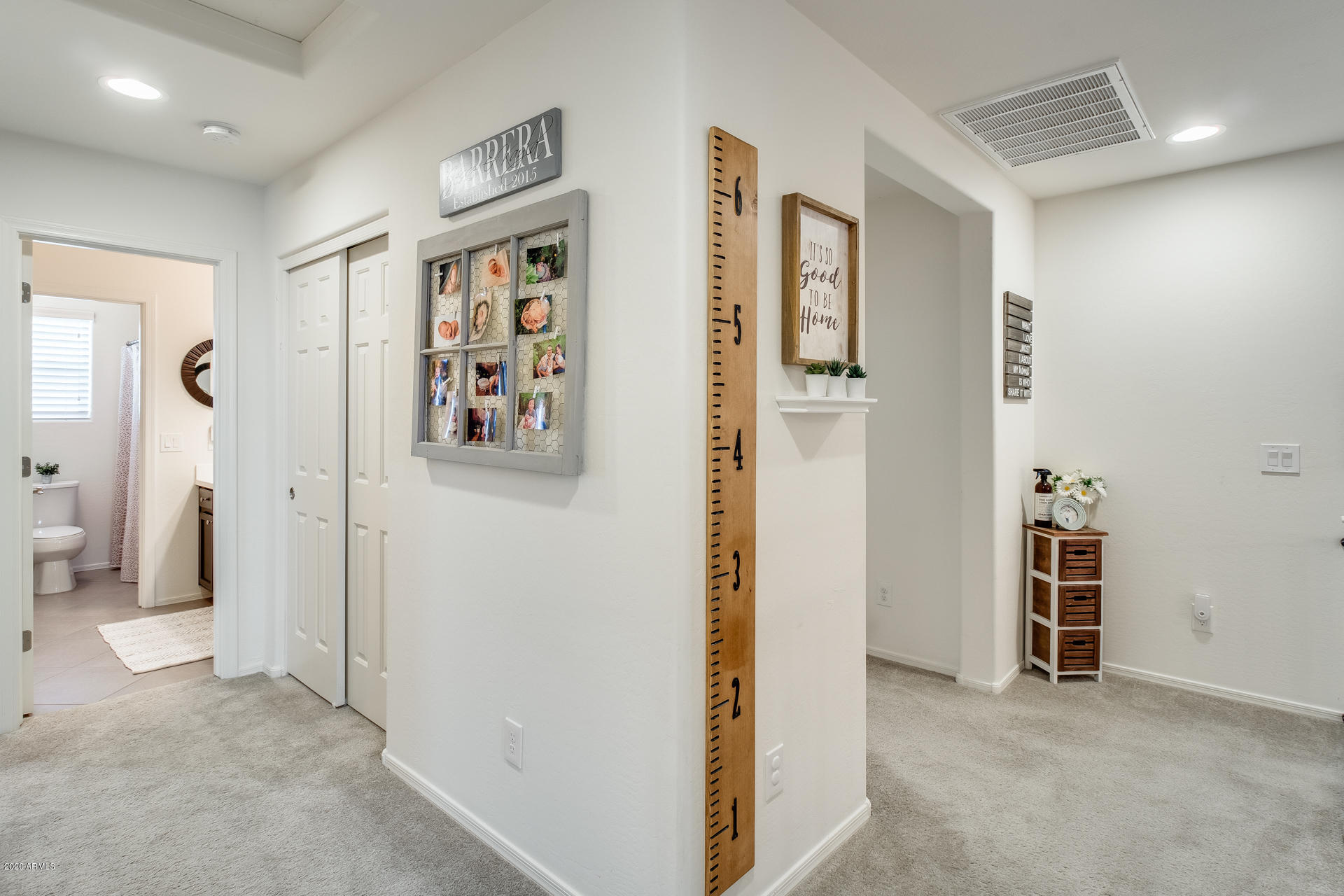 12118 West Rowel Road Peoria, AZ 85383 - Photo 19 of 34