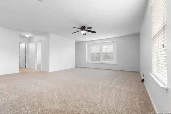 $1,800 | 9418 Madison Creek, Converse, TX 78109