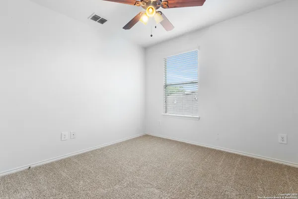 $1,800 | 9418 Madison Creek, Converse, TX 78109