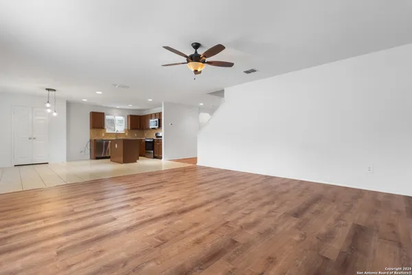 $1,800 | 9418 Madison Creek, Converse, TX 78109