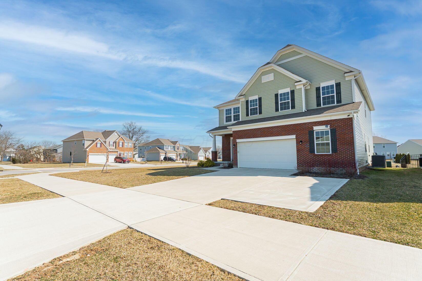 4342 Demorest Road Grove City, OH 43123 - Photo 4 of 58 3-web-or-mls-Jermaine Fox - 4342 Demores