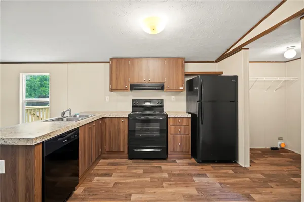 $1,250 | 202 South Trice Street, Unit 2, Willis, TX 77378