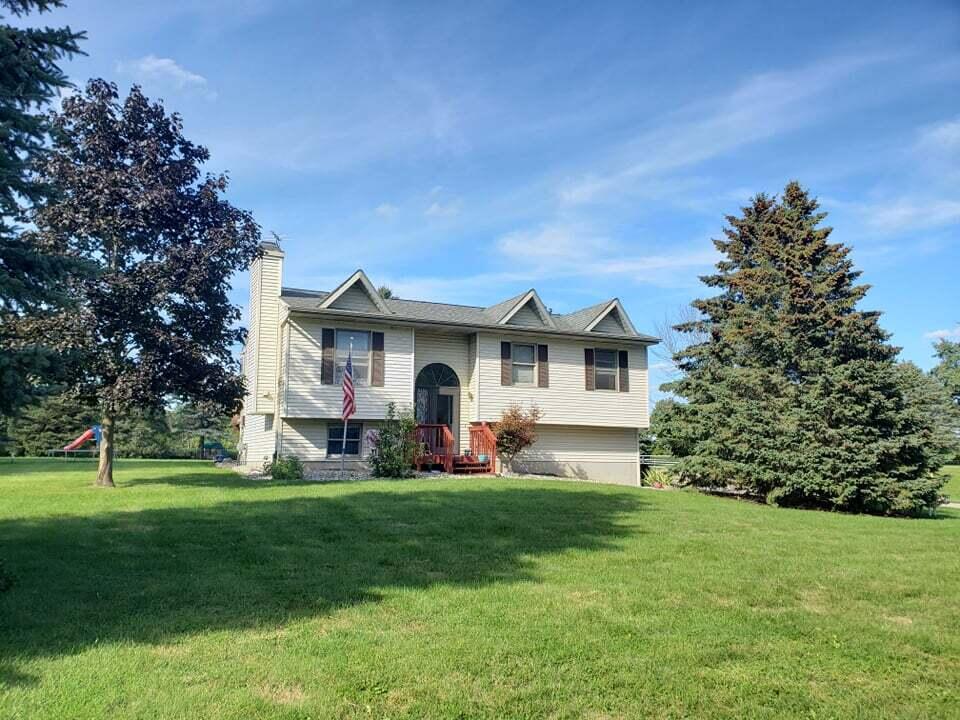 11319 East Stoney Creek Road Pewamo, MI 48873 - Photo 2 of 28 240720189_176009287938293_21429759472170