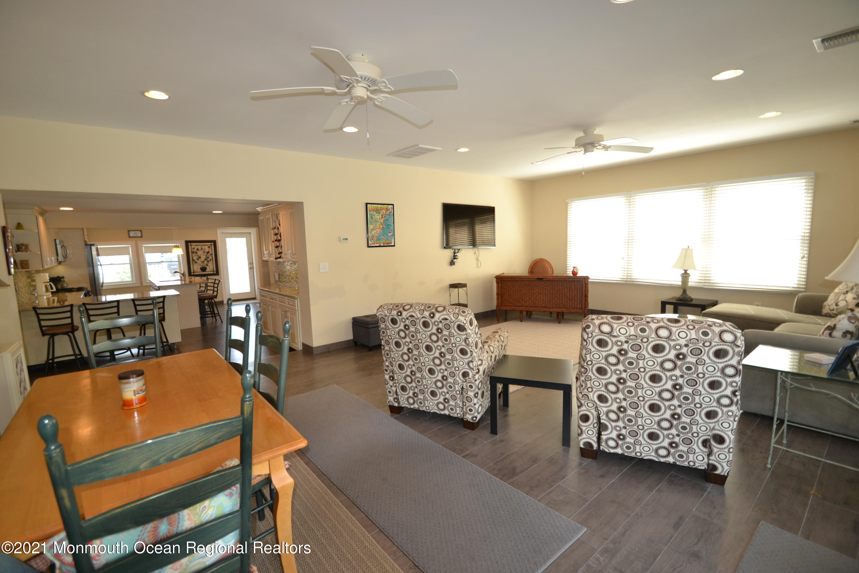 211 Washington Avenue Point Pleasant Beach, NJ 08742 - Photo 8 of 24 8