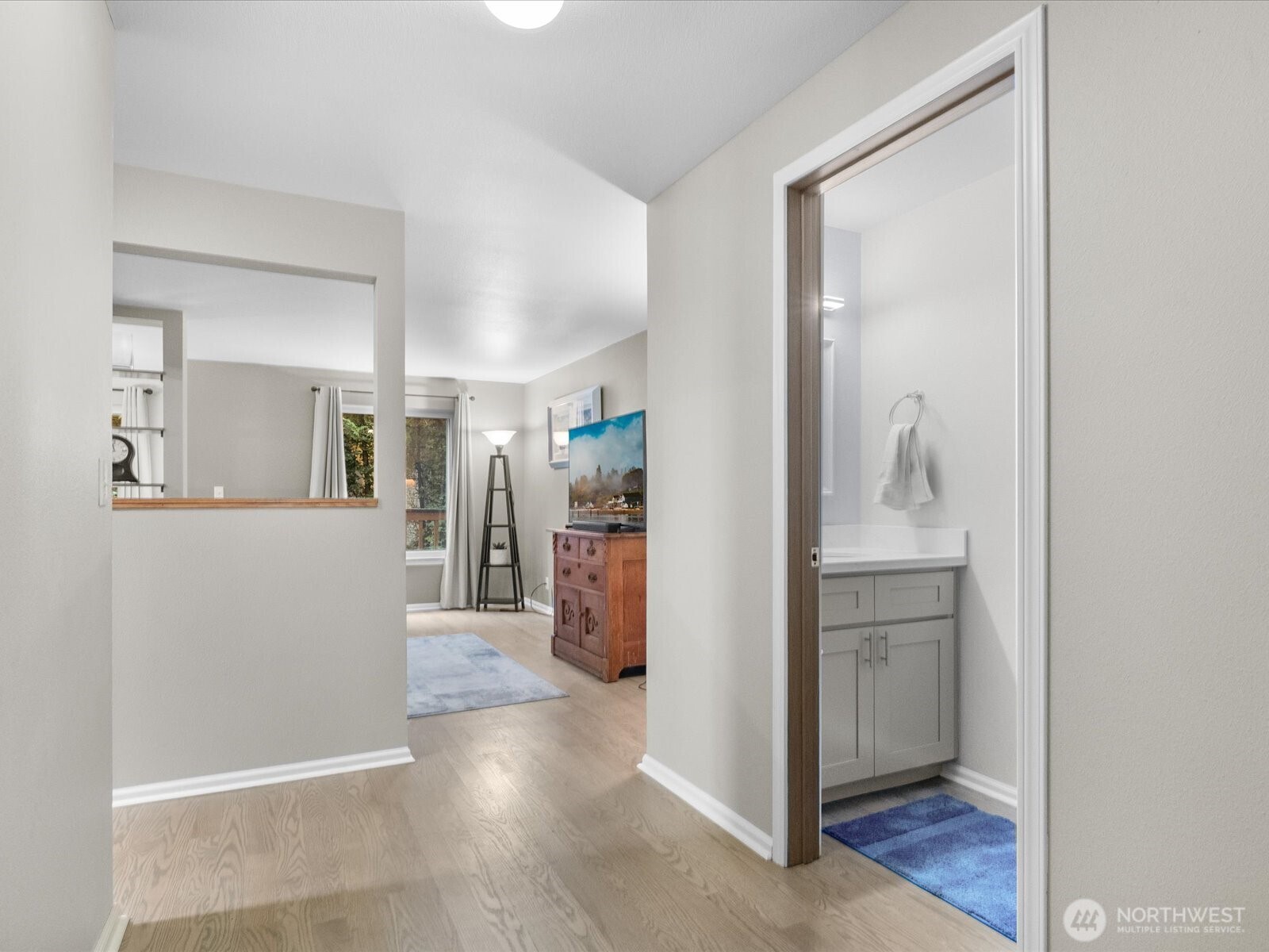 21227 76th Avenue West, Unit B8 Edmonds, WA 98026 - Photo 5 of 29 a view of a hallway with bathroom