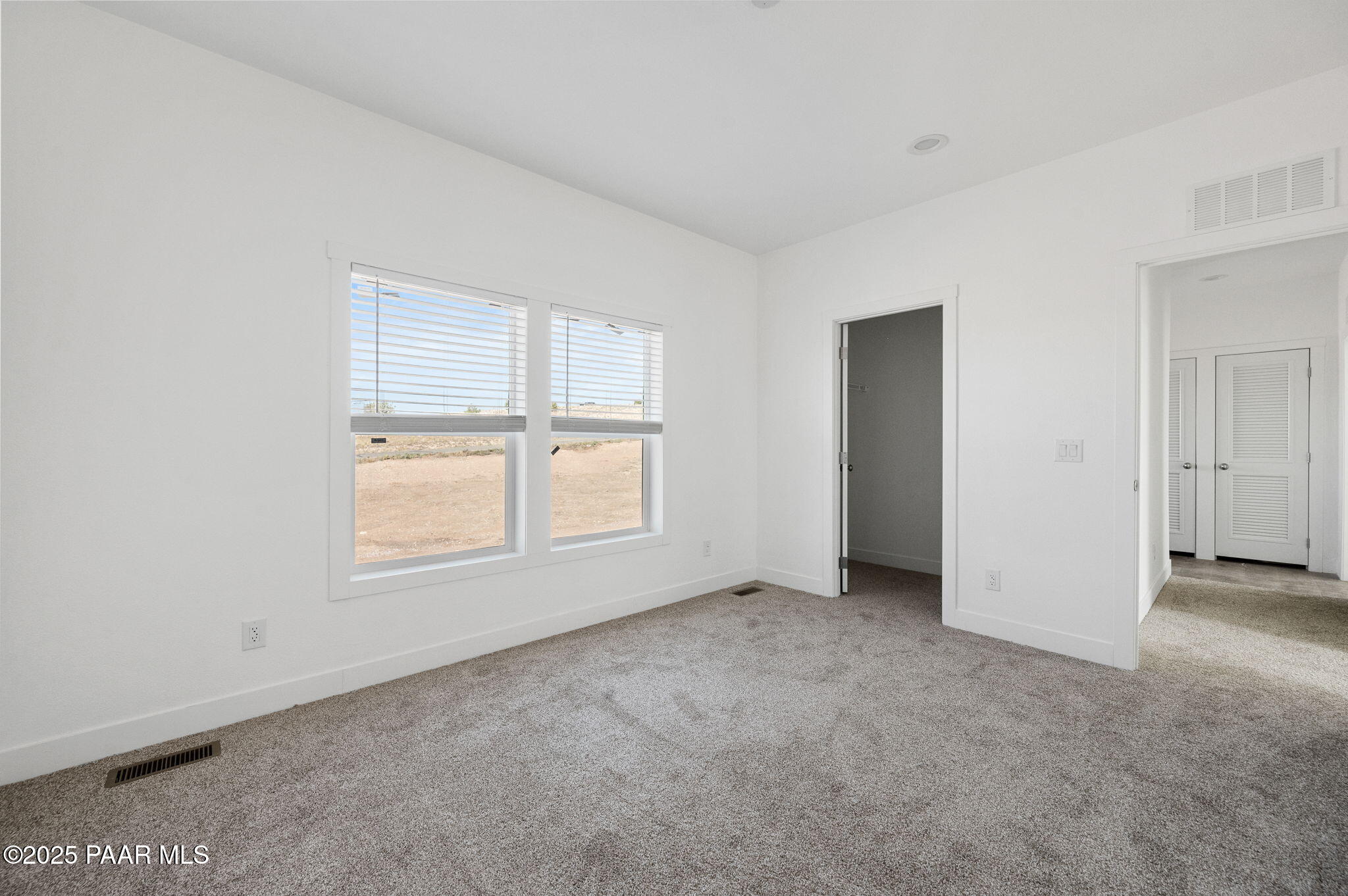 39 East Abra Road Paulden, AZ 86334 - Photo 13 of 23 21-Primary Bedroom_2