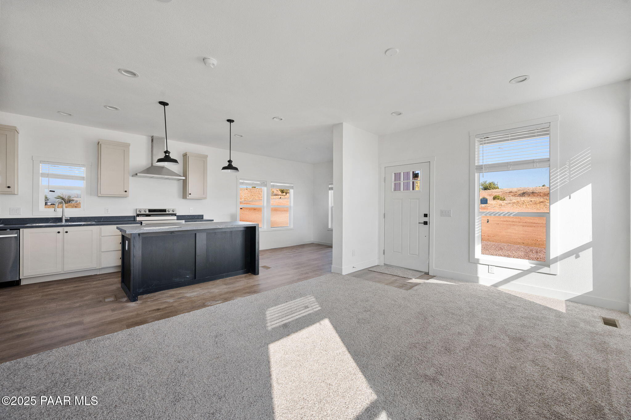 39 East Abra Road Paulden, AZ 86334 - Photo 4 of 23 8-Living Room to Kitchen_2