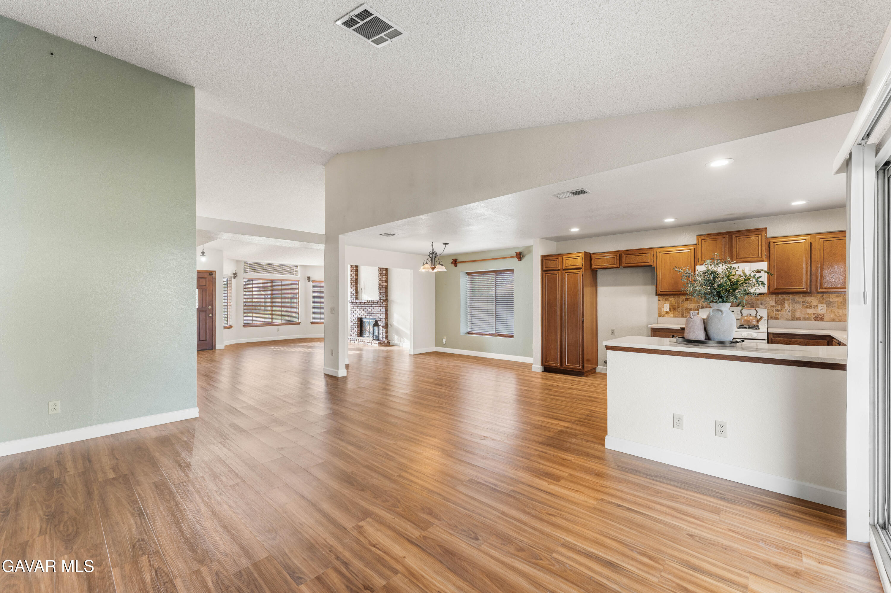 44108 Countryside Drive Lancaster, CA 93536 - Photo 16 of 55 Countryside-16