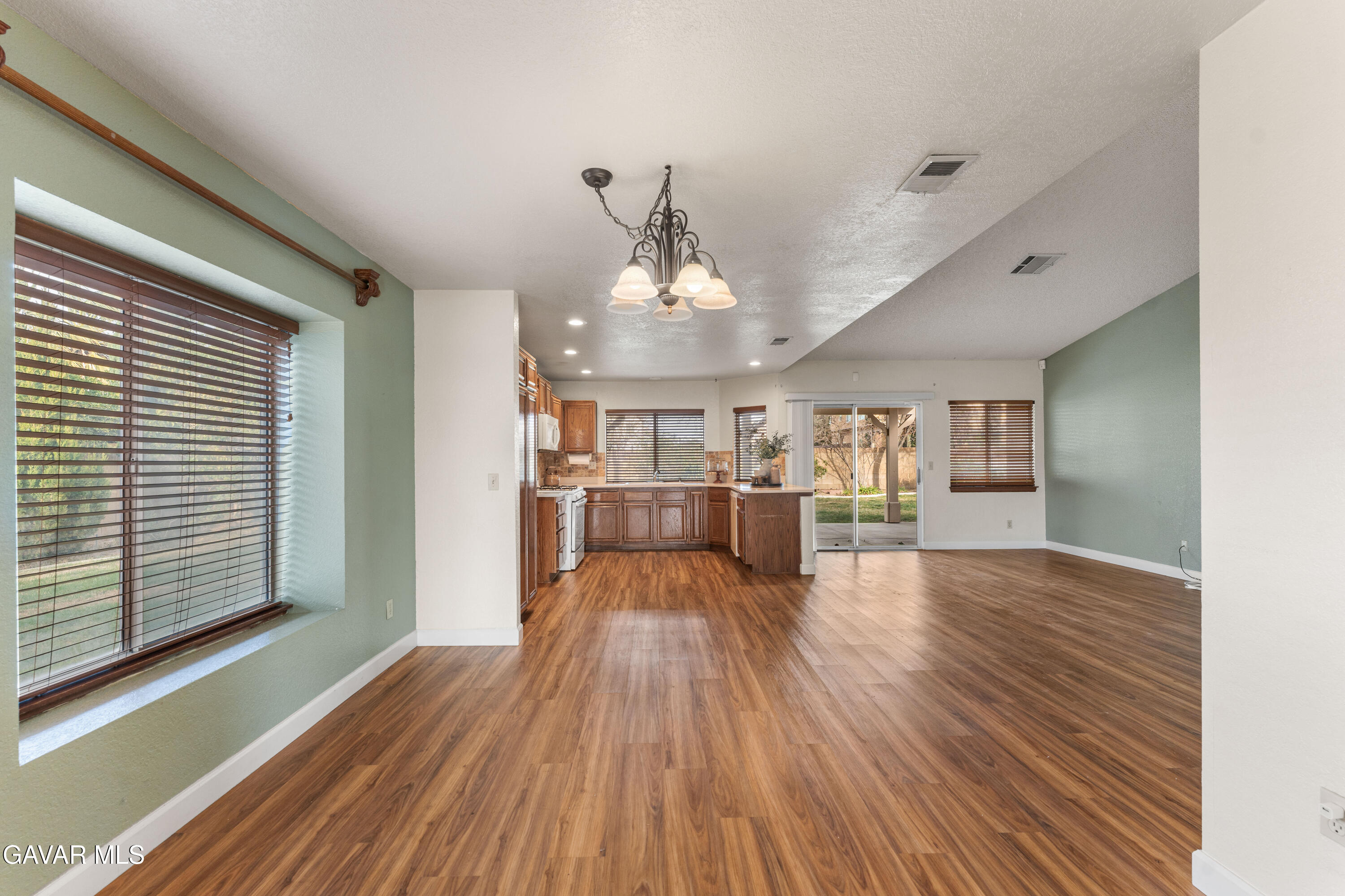 44108 Countryside Drive Lancaster, CA 93536 - Photo 22 of 55 Countryside-22