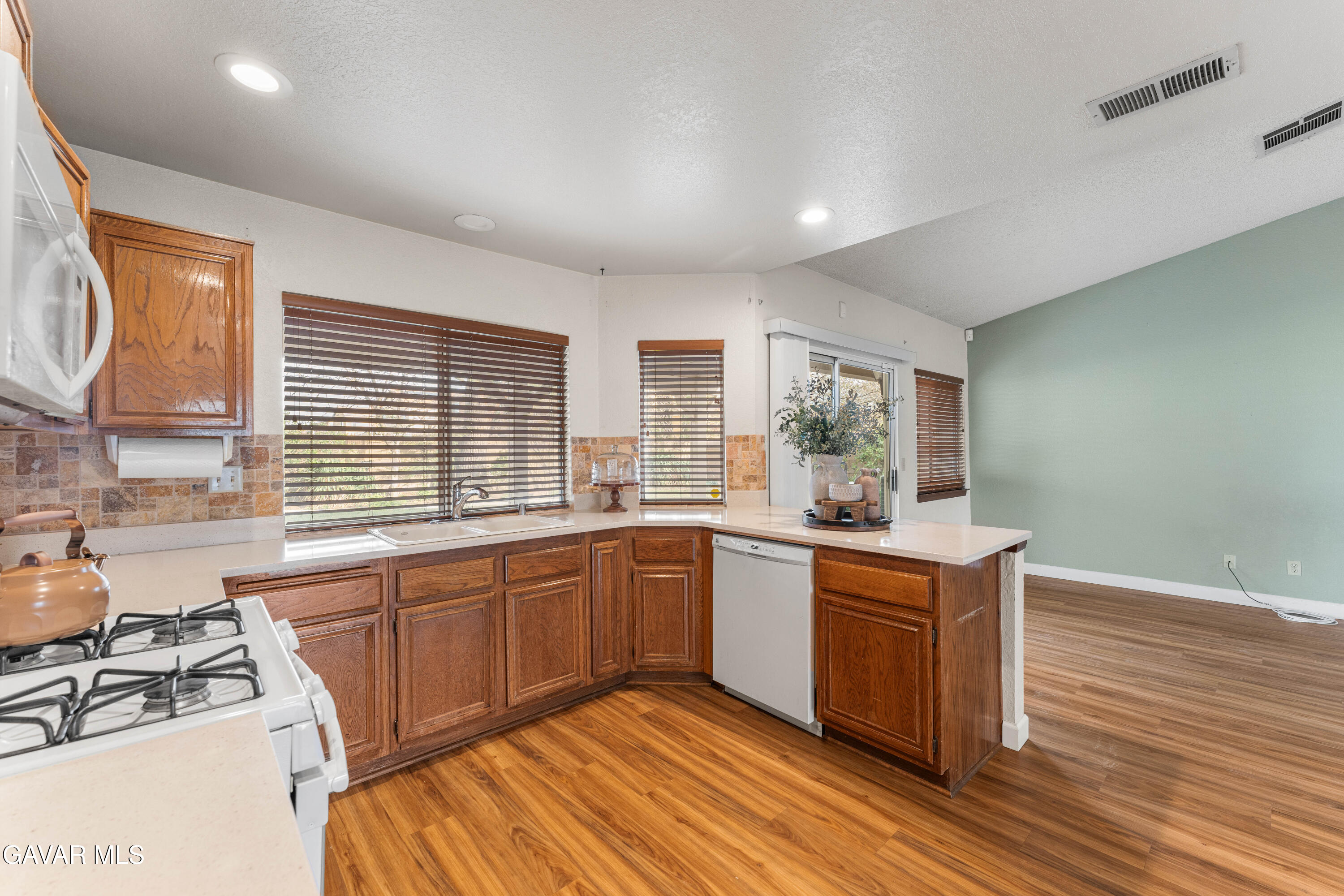 44108 Countryside Drive Lancaster, CA 93536 - Photo 24 of 55 Countryside-24