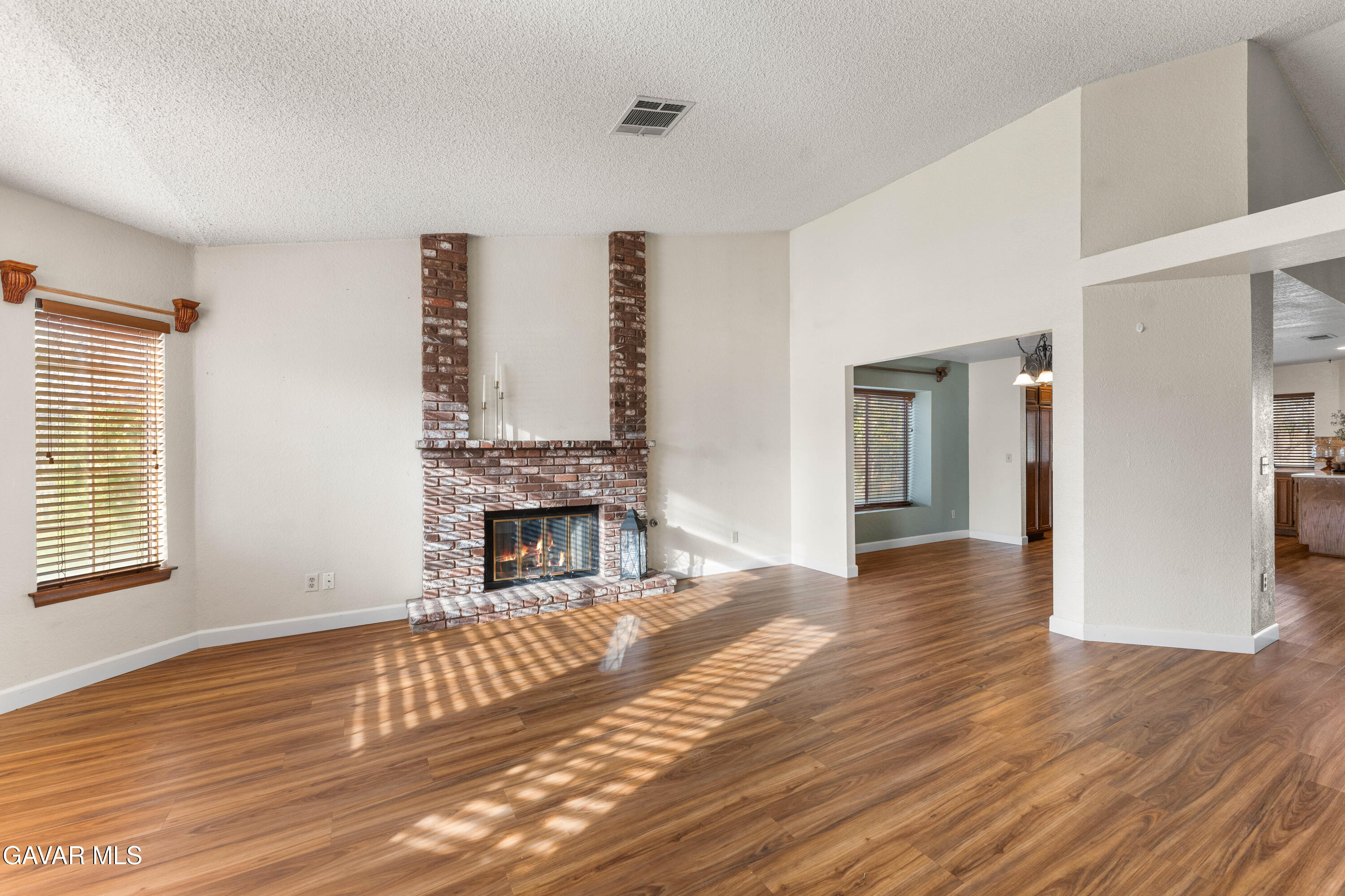 44108 Countryside Drive Lancaster, CA 93536 - Photo 6 of 55 Countryside-6