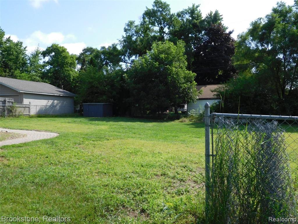 2637 Frankson Avenue Rochester Hills, MI 48307 - Photo 7 of 14