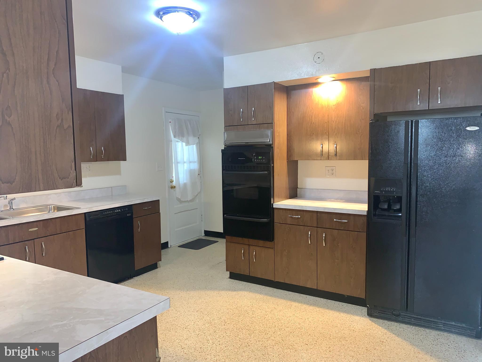 1204 Ridgeshire Road Baltimore, MD 21222 - Photo 14 of 55