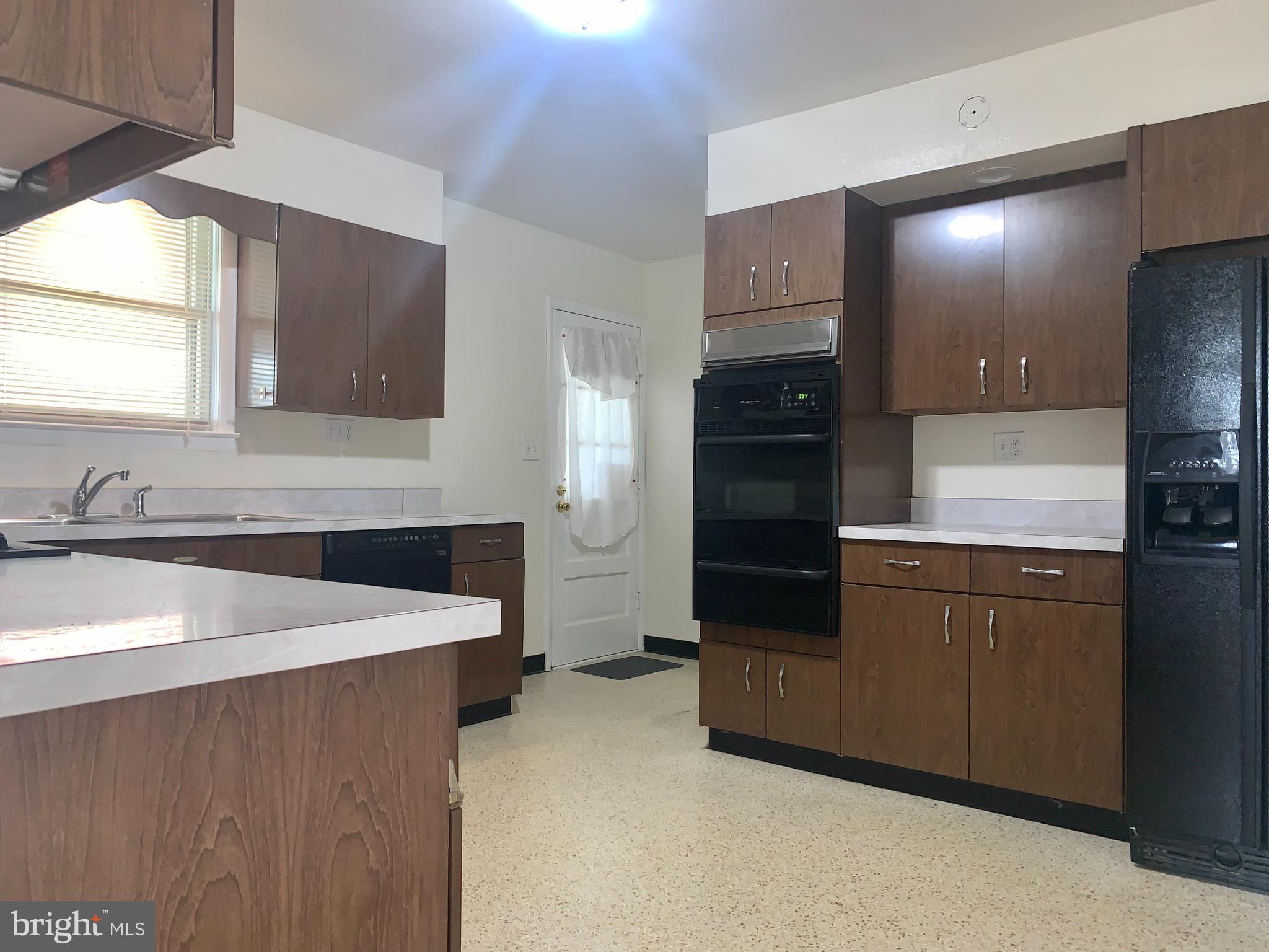 1204 Ridgeshire Road Baltimore, MD 21222 - Photo 18 of 55