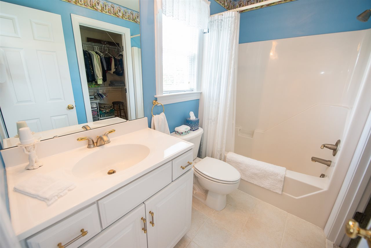 89 Rand Road Raleigh, NC 27603 - Photo 18 of 28 Bathroom