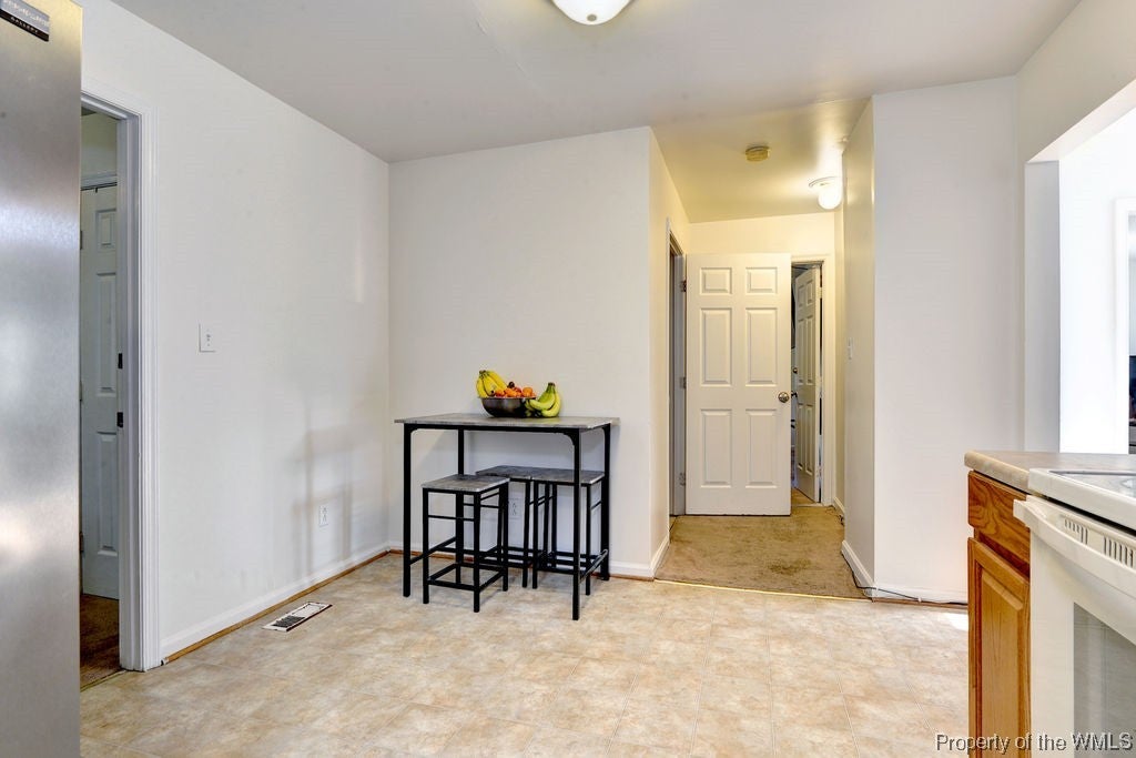 403 Seminole Road Hampton, VA 23661 - Photo 11 of 25 Gallery Image 11