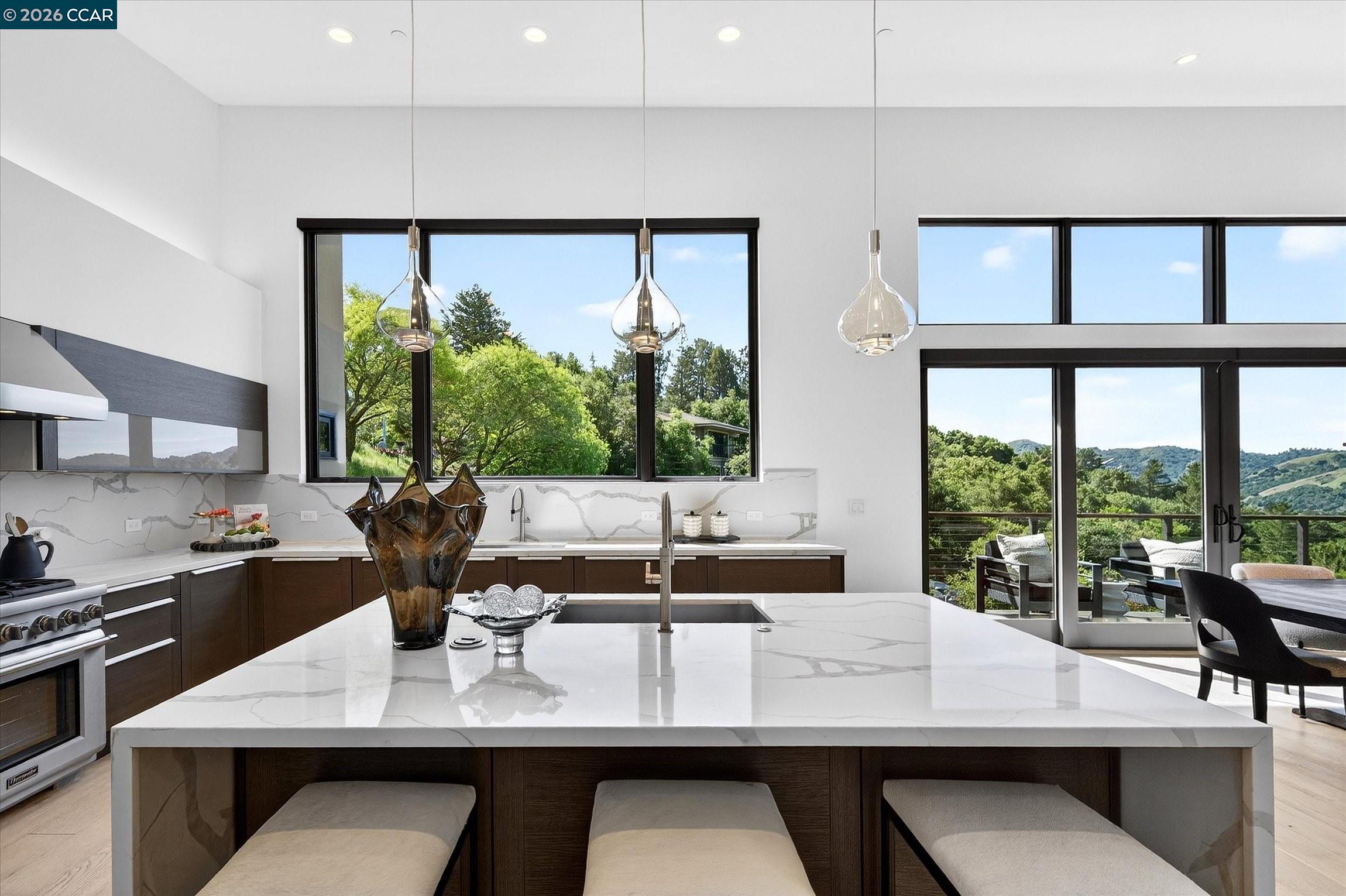 564 Tahos Road Orinda, CA 94563 - Photo 14 of 60