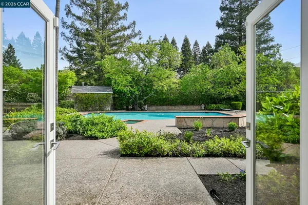 $2,215,000 | 661 Derbyshire Place, Danville, CA 94526