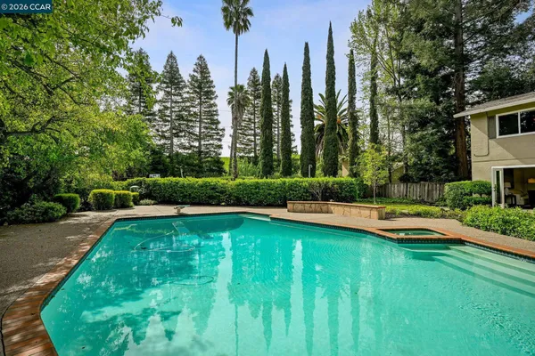 $2,215,000 | 661 Derbyshire Place, Danville, CA 94526