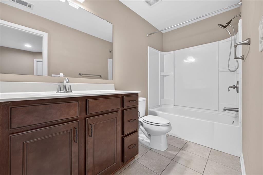 1572 Lenox Overlook Road Atlanta, GA 30329 - Photo 28 of 44