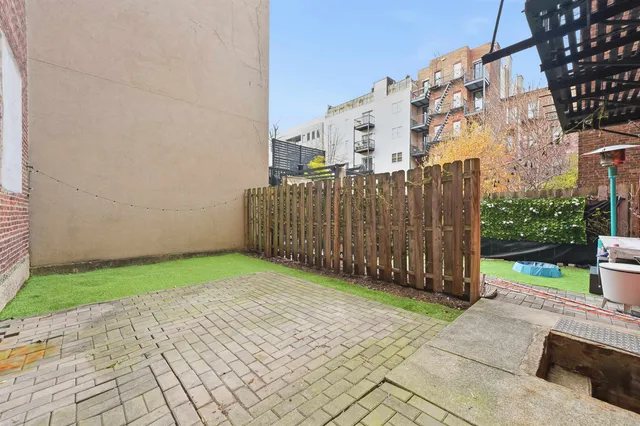 $3,000 | 405 4th Street, Unit 1A, Hoboken, NJ 07030