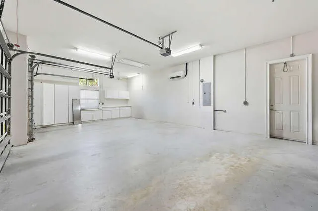 a view of a partially built entryway