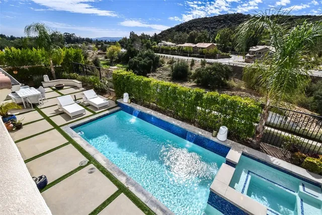 $2,075,000 | 23942 Schoenborn Street, West Hills, CA 91304