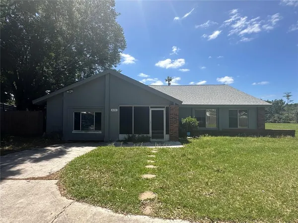 $1,950 | 828 East Flag Lane, Kissimmee, FL 34759