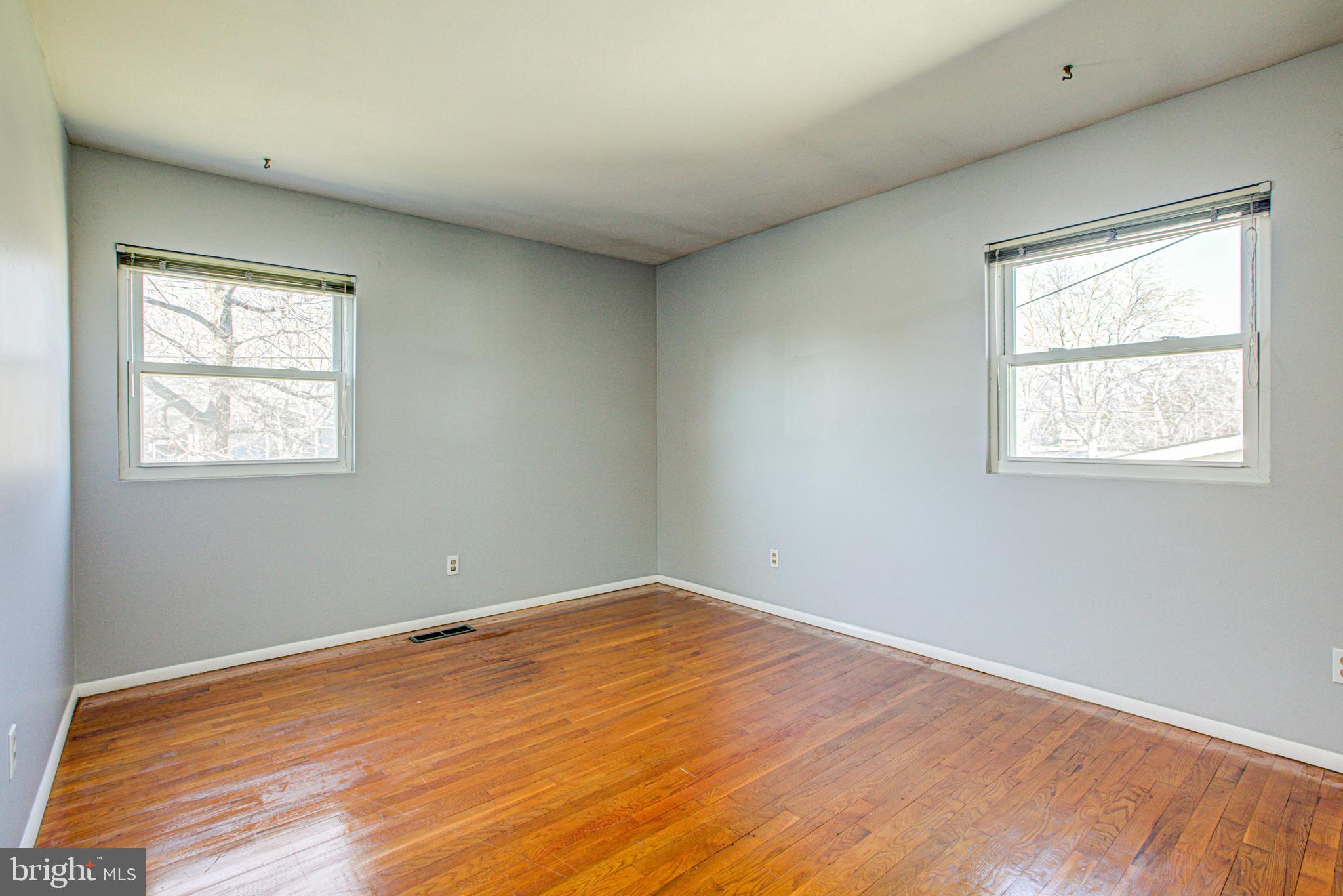 6025 Frontier Drive Springfield, VA 22150 - Photo 32 of 49 Bedroom 2 UL