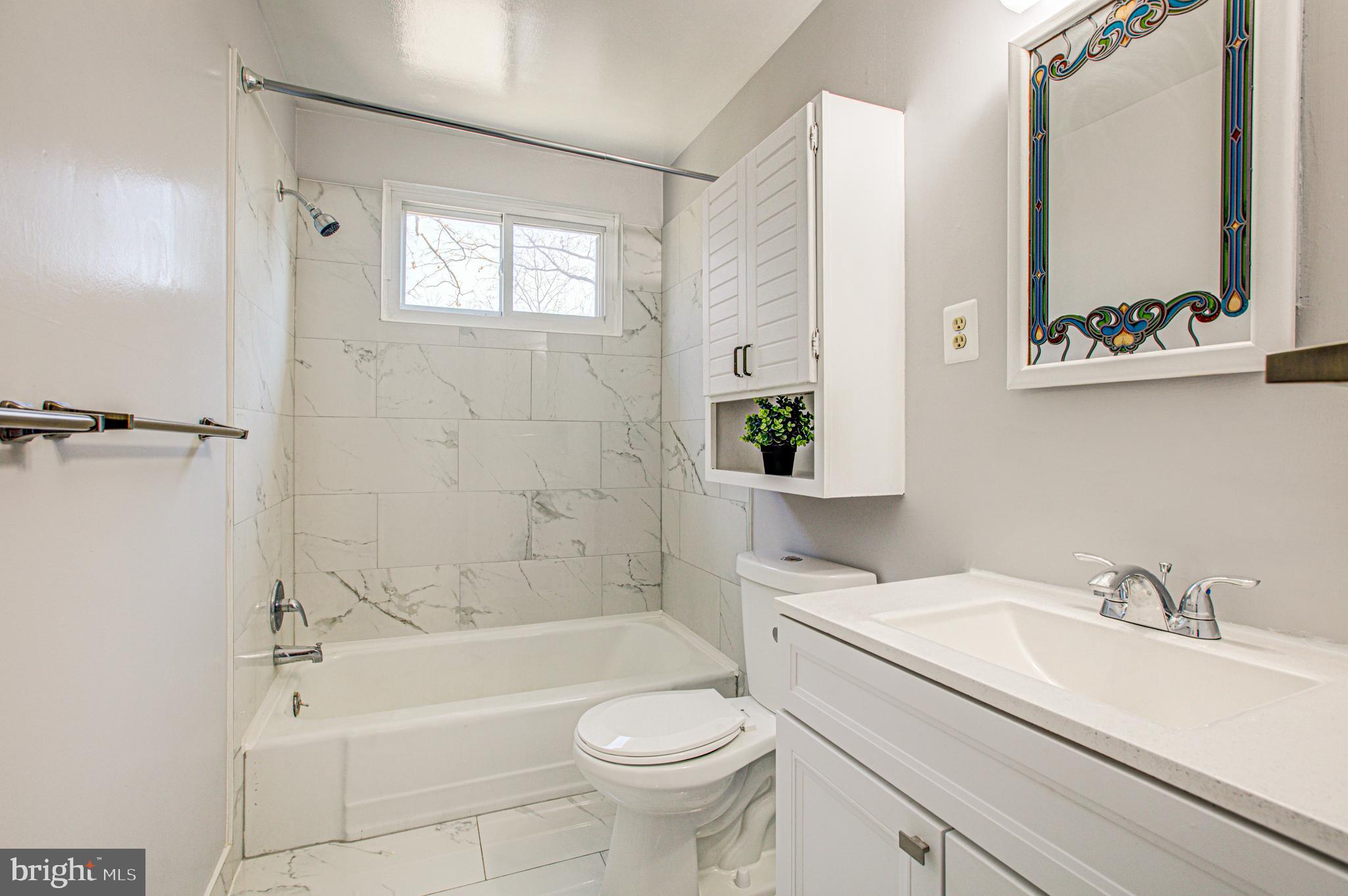 6025 Frontier Drive Springfield, VA 22150 - Photo 39 of 49 Bathroom