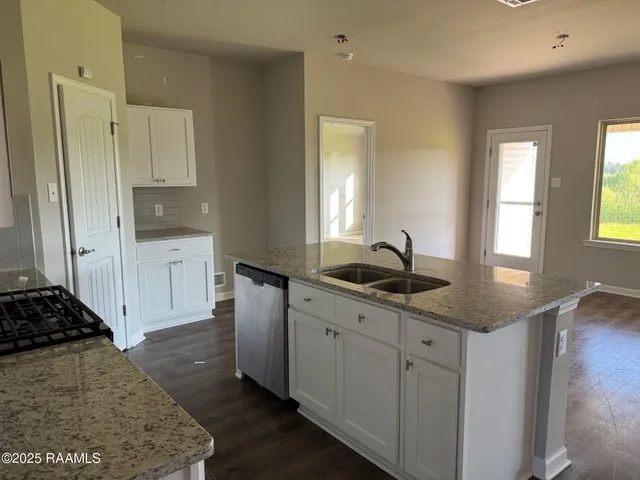 $252,500 | 284 Caribbean Boulevard, Sunset, LA 70584