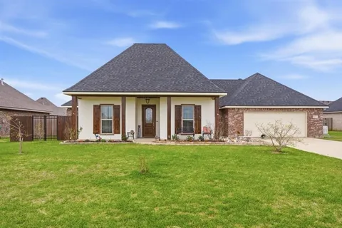 $395,000 | 5462 Jude Vincent Lane, Iowa, LA 70647