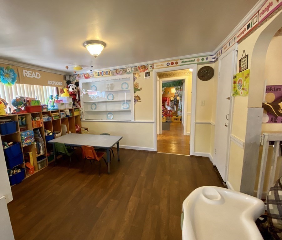 1 Ramsdell Avenue Boston, MA 02131 - Photo 4 of 19 Gallery Image 4