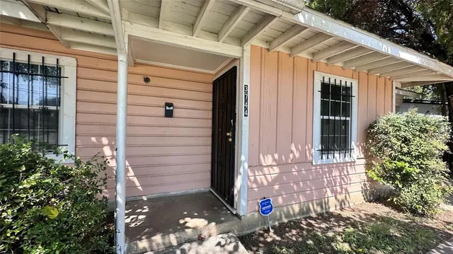$125,000 | 3744 South Hughes Avenue, Fort Worth, TX 76119