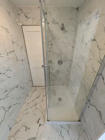 $385,000 | 1005 Valley Stream Drive, Wheeling, IL 60090