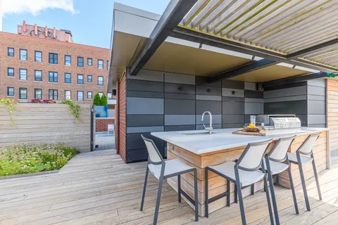 $3,300,000 | 422 West Deming Place, Unit 4, Chicago, IL 60614
