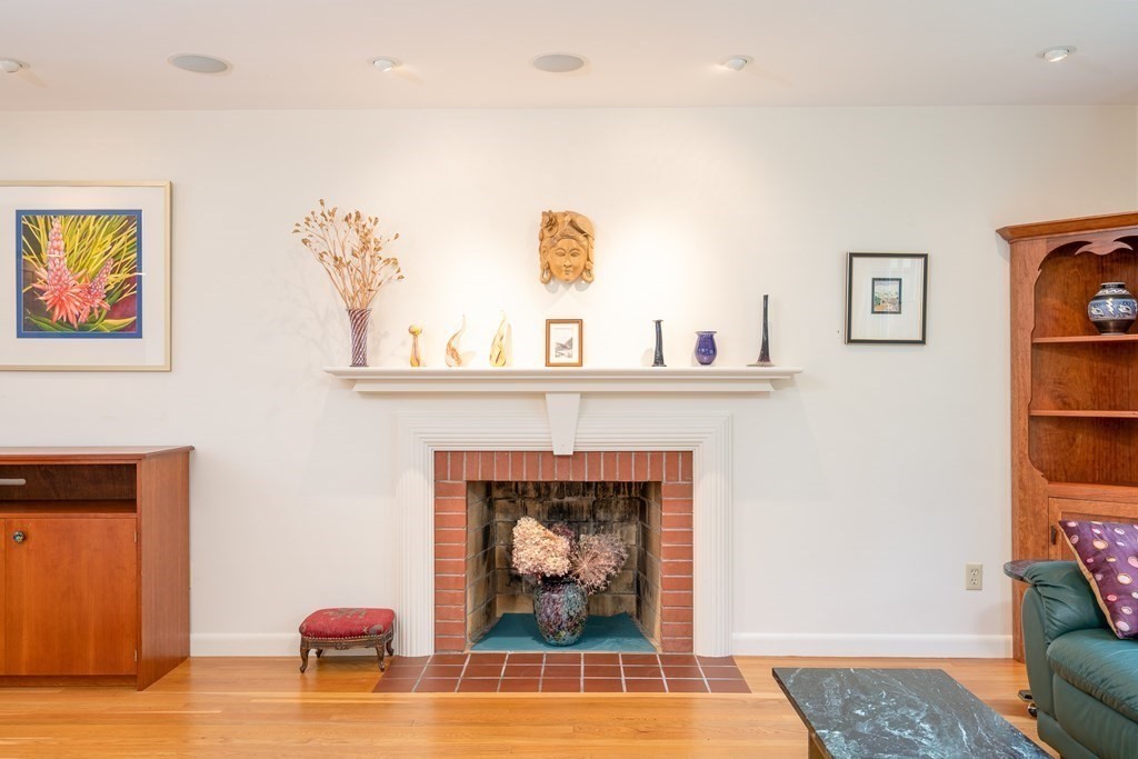 44 Fox Farms Road Northampton, MA 01062 - Photo 11 of 42 Gallery Image 11