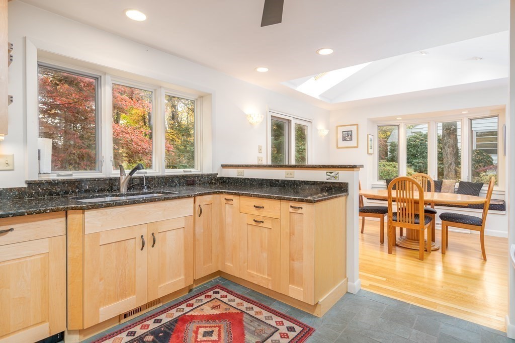44 Fox Farms Road Northampton, MA 01062 - Photo 4 of 42 Gallery Image 4