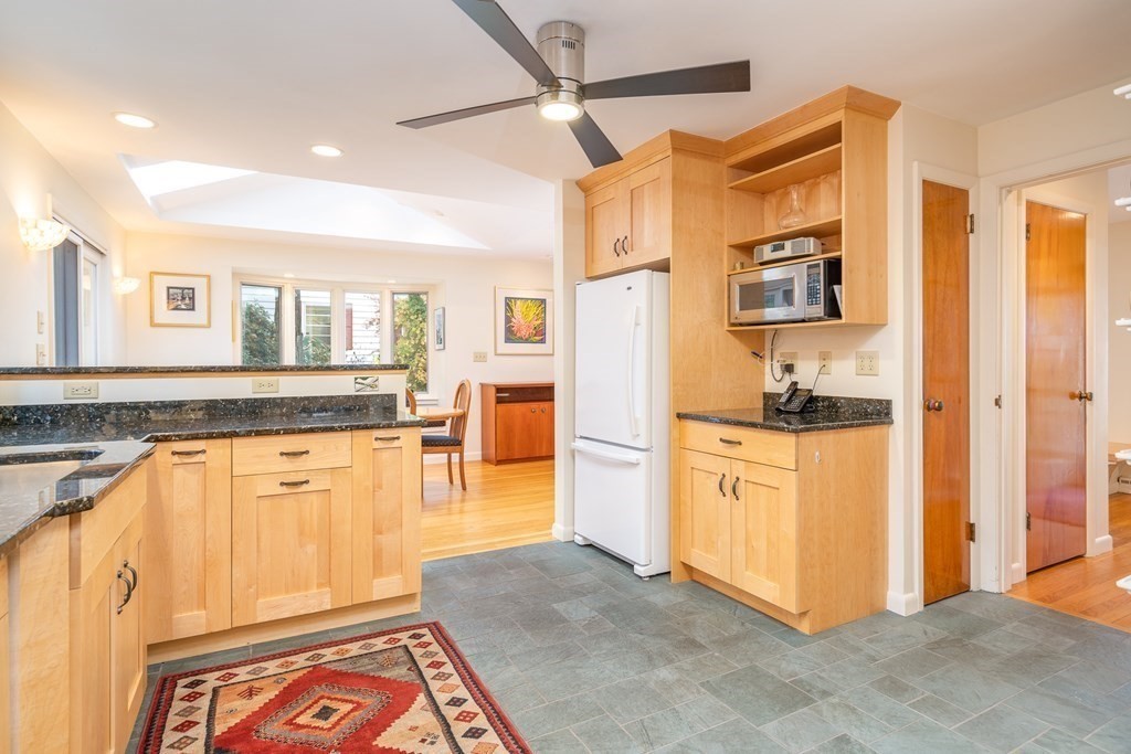 44 Fox Farms Road Northampton, MA 01062 - Photo 7 of 42 Gallery Image 7