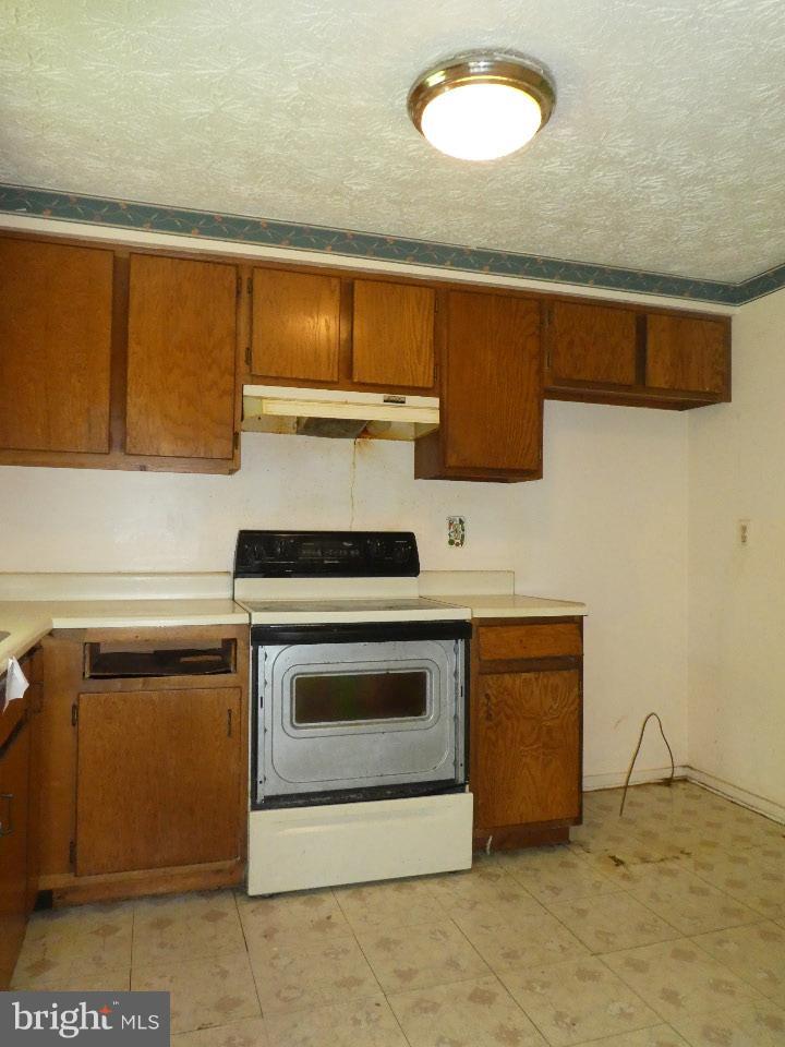 2131 Allendale Road Baltimore, MD 21216 - Photo 8 of 16 Kitchen