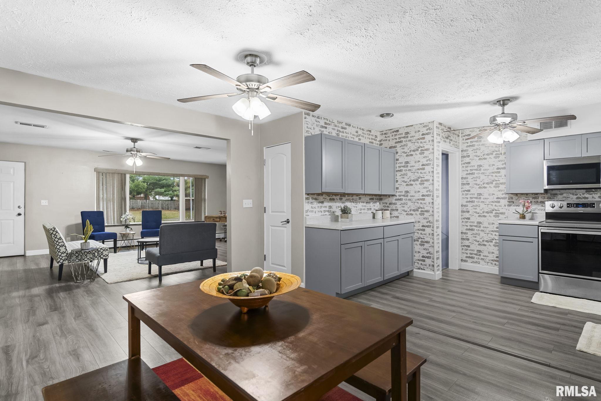 2491 West Washington Street Springfield, IL 62702 - Photo 13 of 31